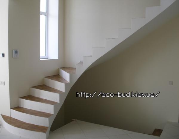 Вопрос выбора лестницы для загородного дома