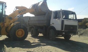 Доставка песка и щебня по Киеву и пригороду