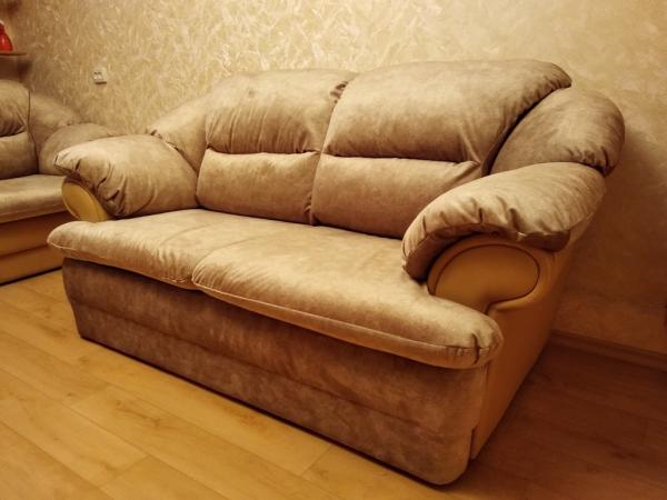 Перетяжка диванів у Львові